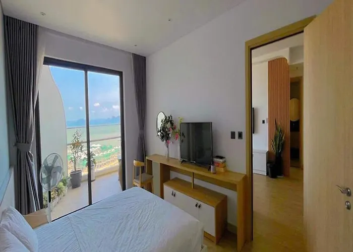 Chuỗi Căn 3 Ngủ - đầy đủ Tiện Nghi - View Biển Khách sạn hẻo lánh